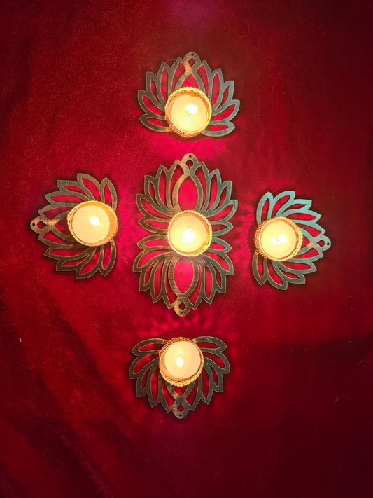 Tea light lotus candle holder